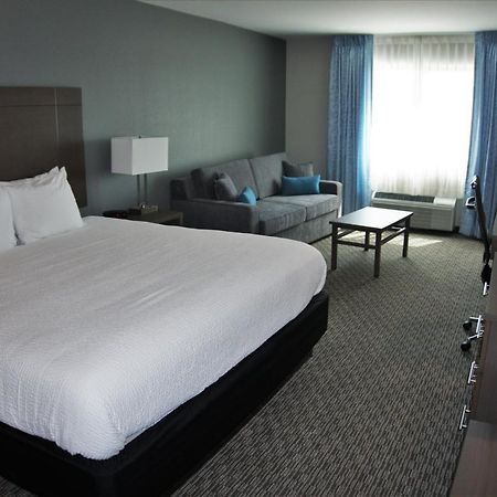 Brookstone Inn & Suites Fort Dodge Extérieur photo
