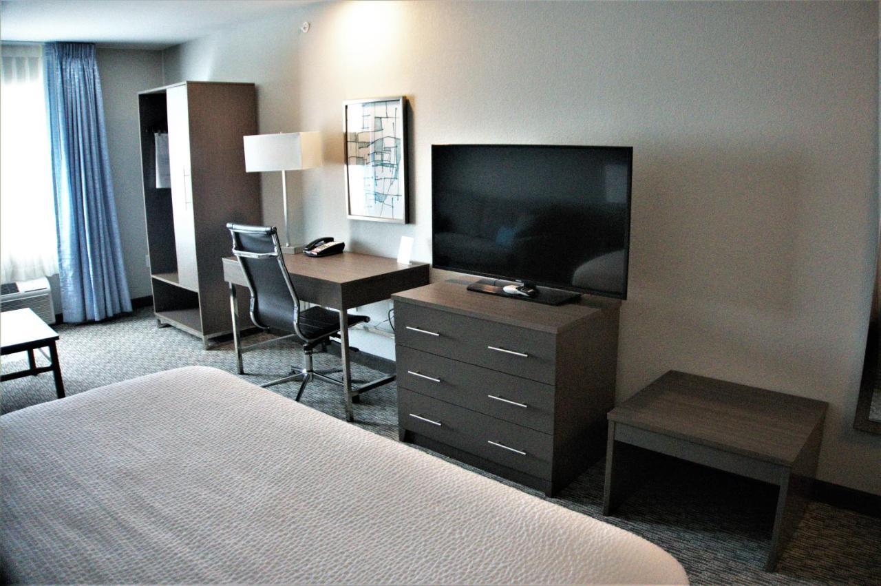 Brookstone Inn & Suites Fort Dodge Extérieur photo