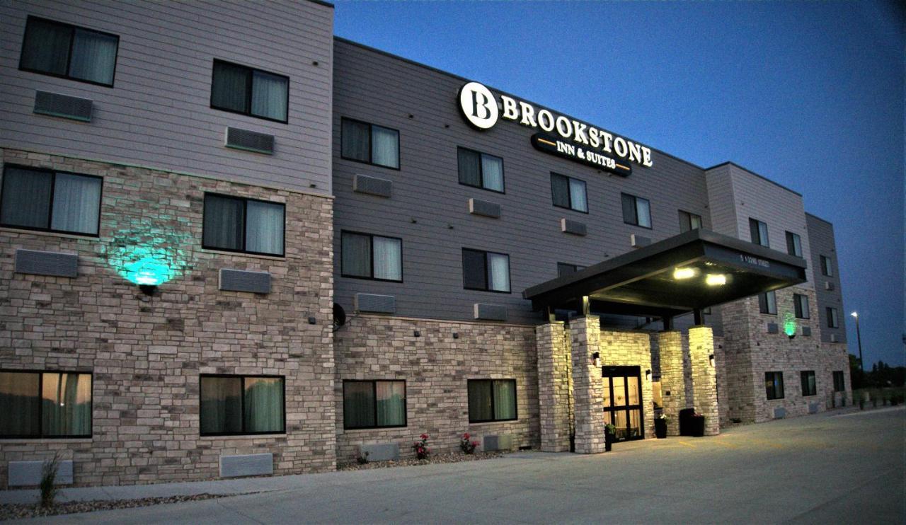 Brookstone Inn & Suites Fort Dodge Extérieur photo